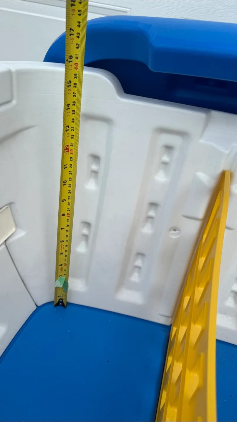 Little Tikes Toy Chest - Blue & White image indicator(8)