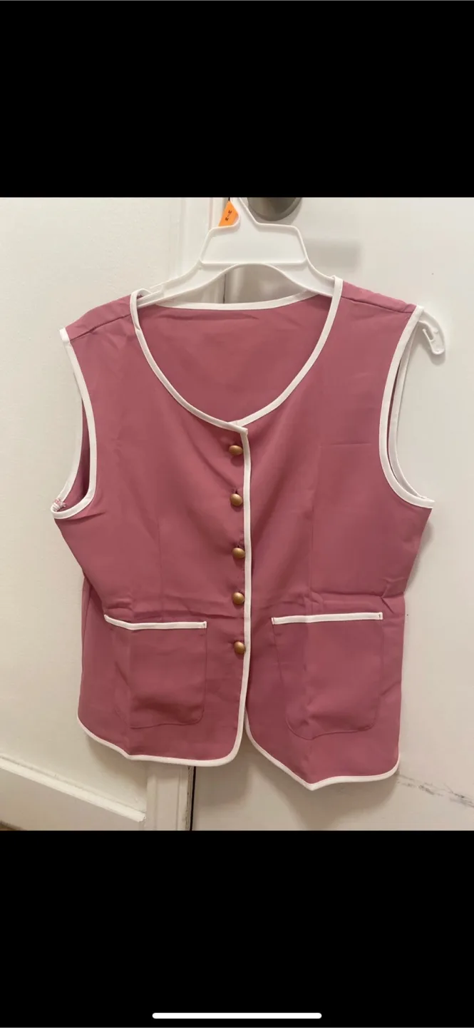 Pink Vest and Shorts Set image indicator(2)