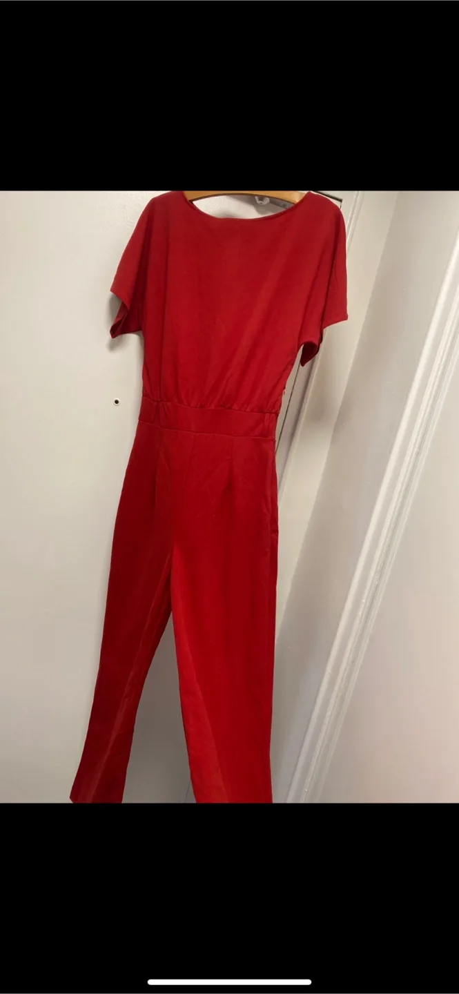 Red Jumpsuit image indicator(2)