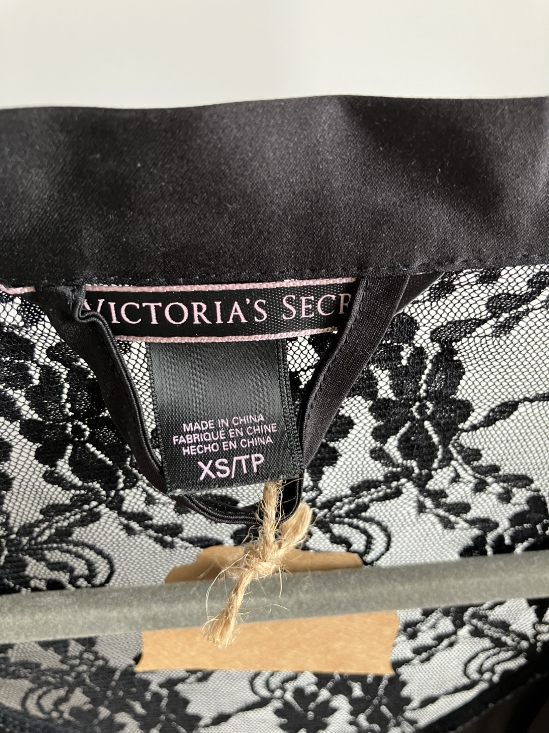 Victoria's Secret Black Lace Lingerie Set - XS - photo 2