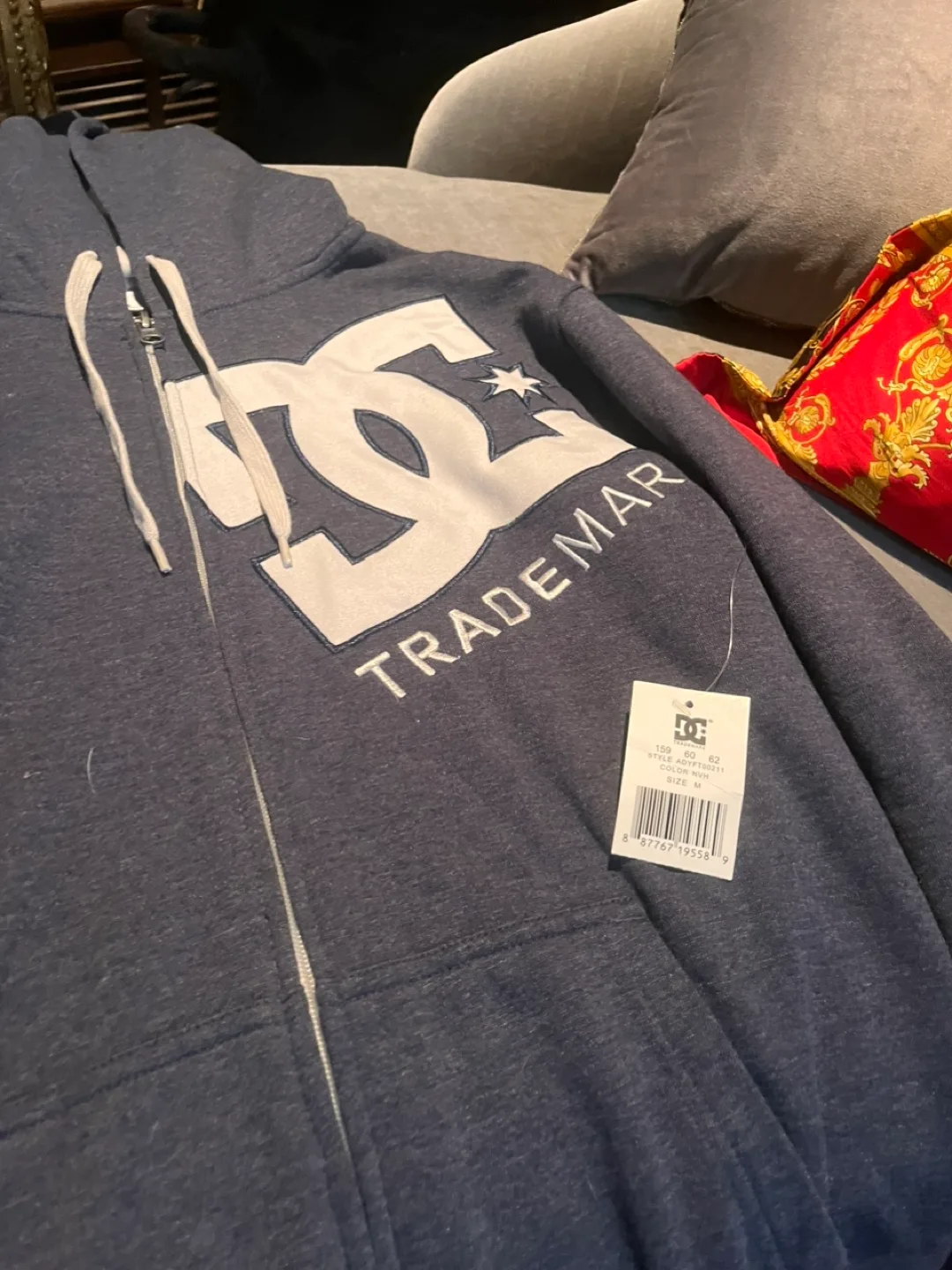 DC Shoes Grey Zip-Up Hoodie - Size M thumbnail