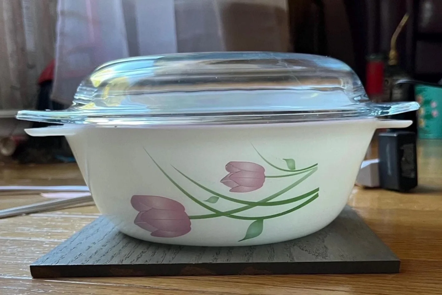 Vintage la opala Casserole Dish with Lid thumbnail