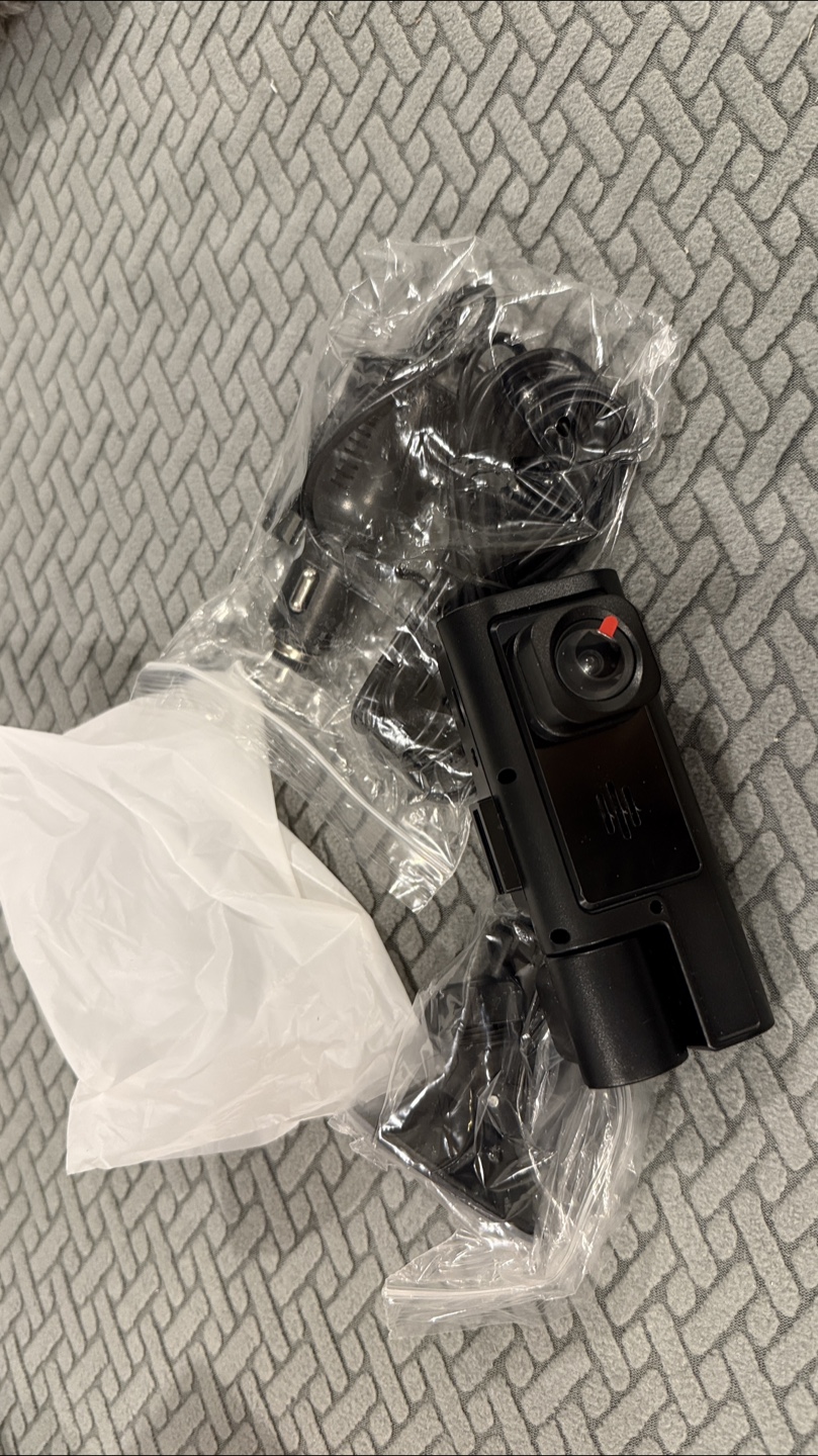 Dual integrated camera dash cam - photo 3