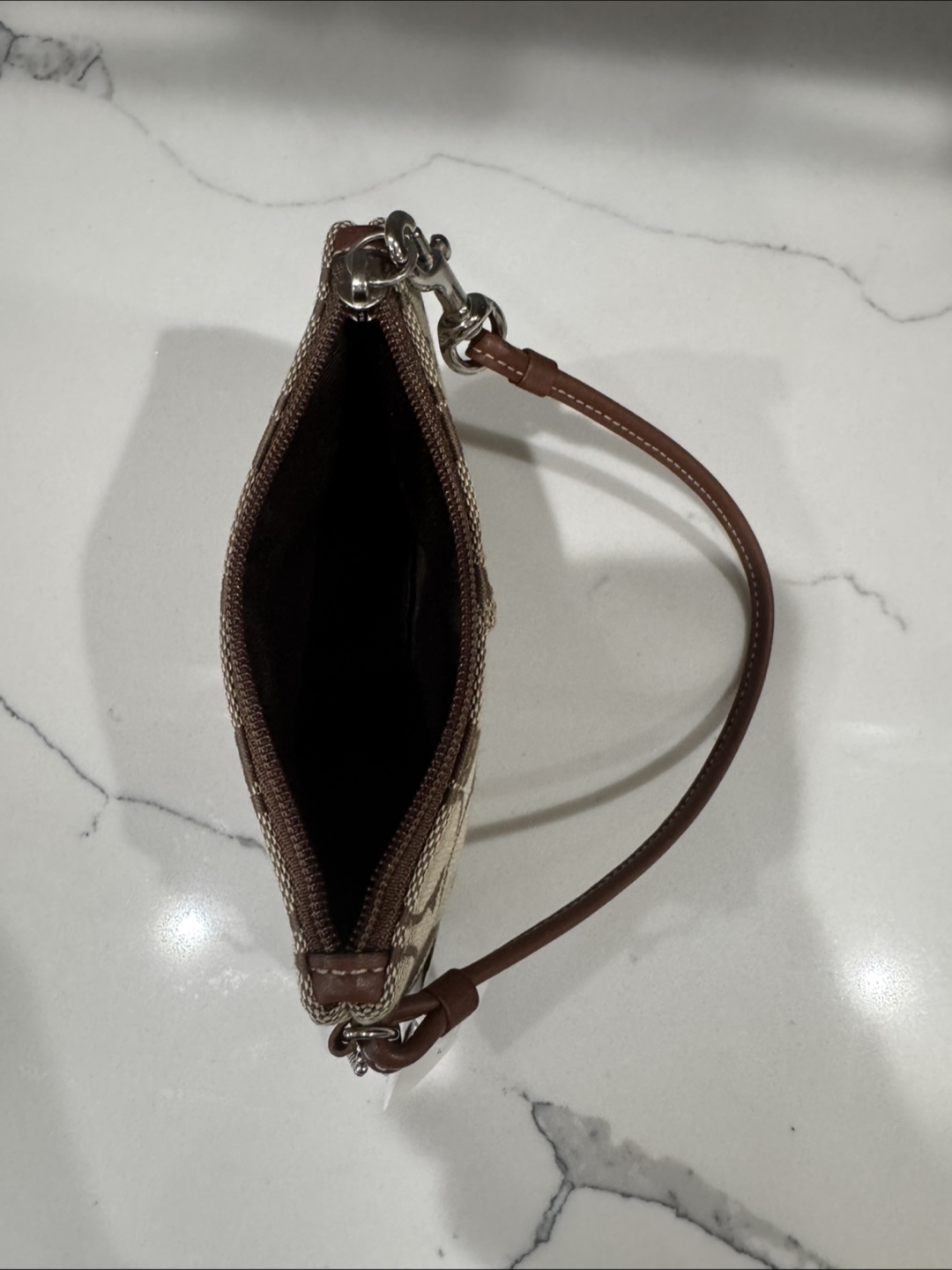 Michael Kors Brown Wristlet - photo 4