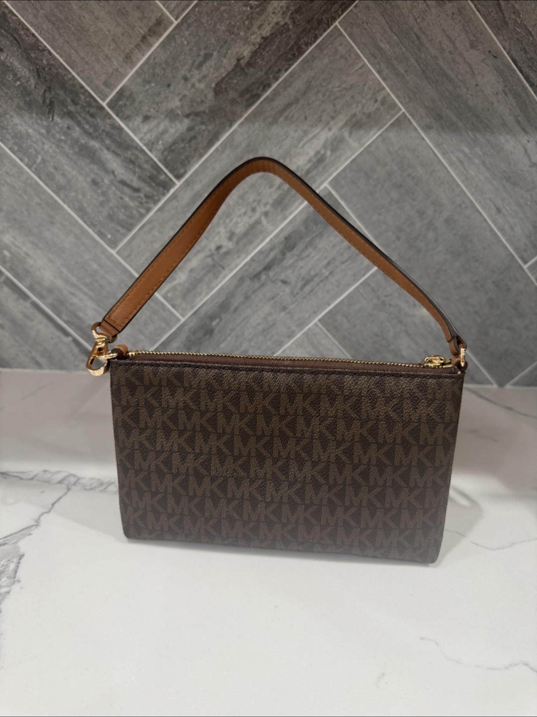 Michael Kors Brown Wristlet - photo 3