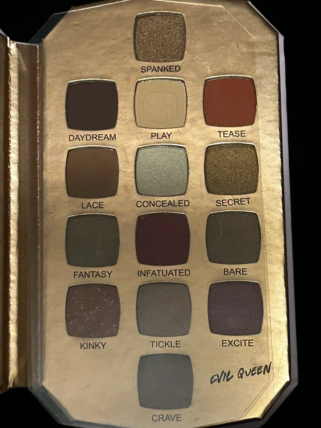 Disney Villains Evil Queen Eyeshadow Palette image indicator(3)