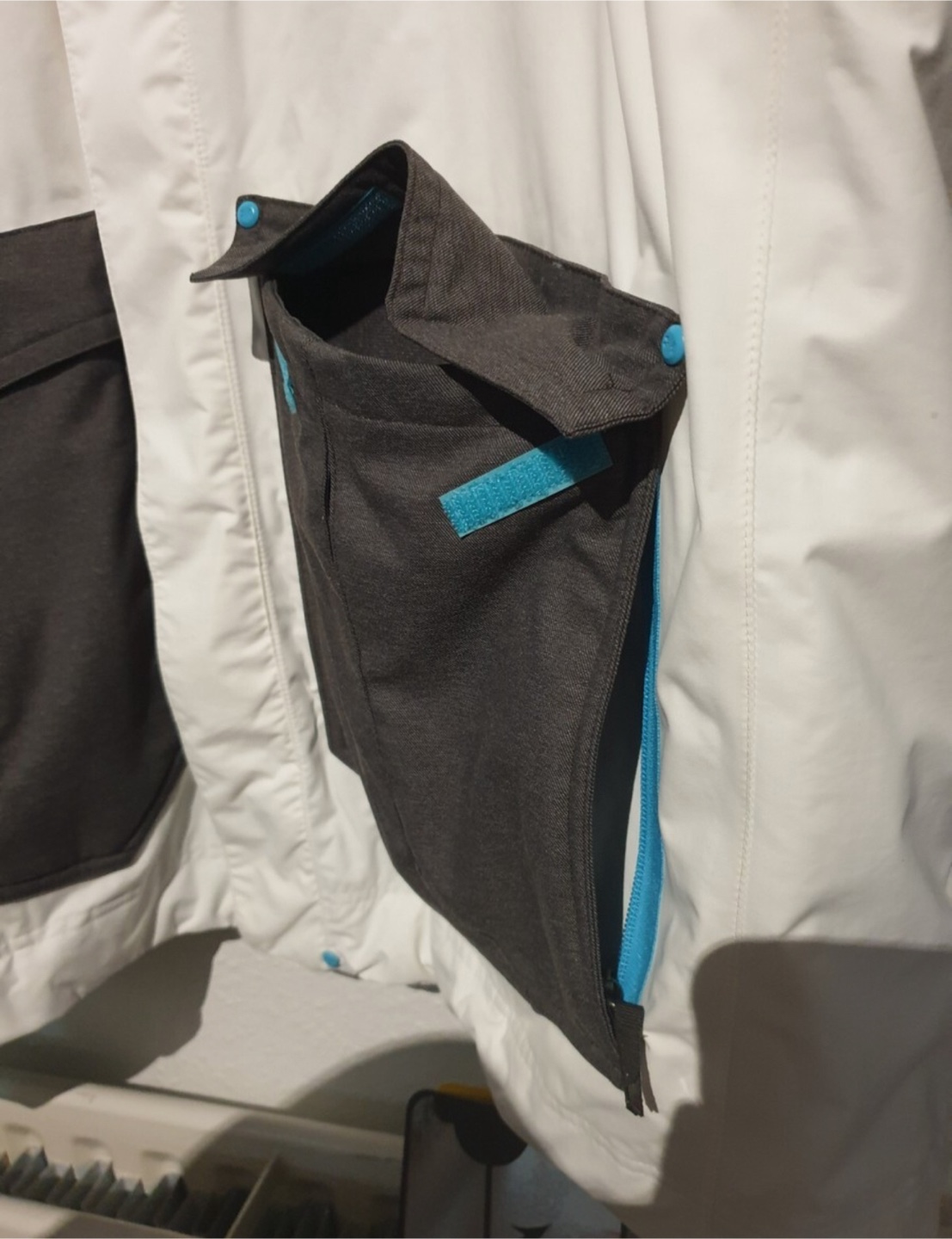 Under Armour Heatgear MTN Coldgear Armour Storm Ski Jacket - photo 3