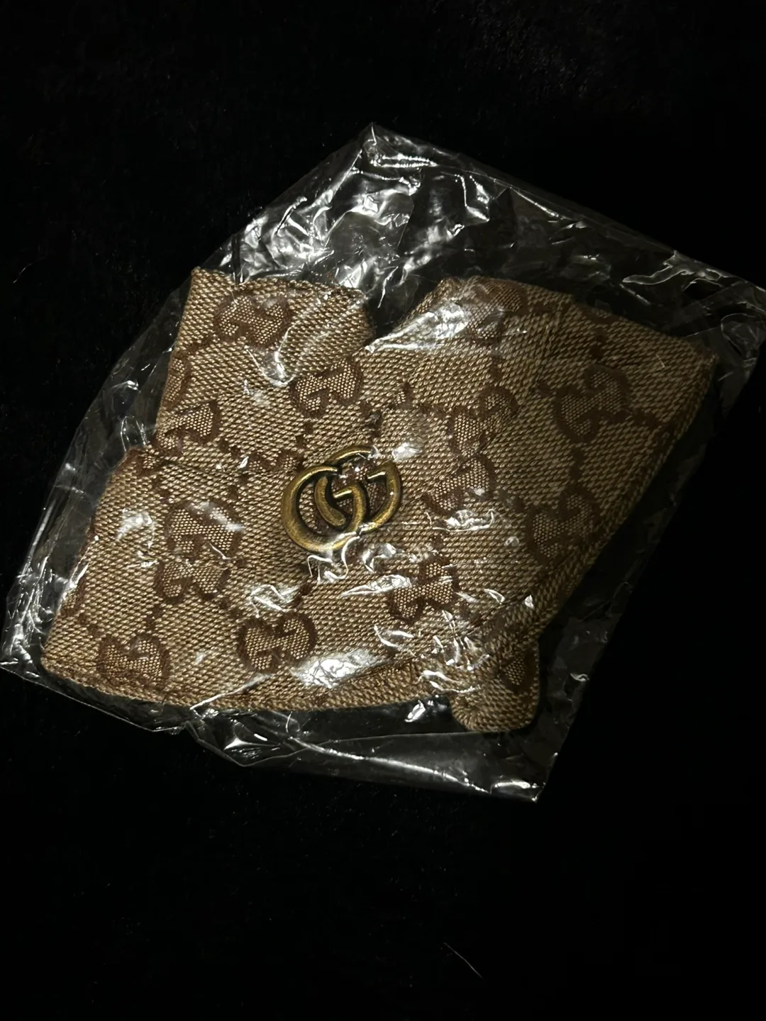 Designer Dog Bows - Chanel, Gucci, LV, Prada image indicator(3)