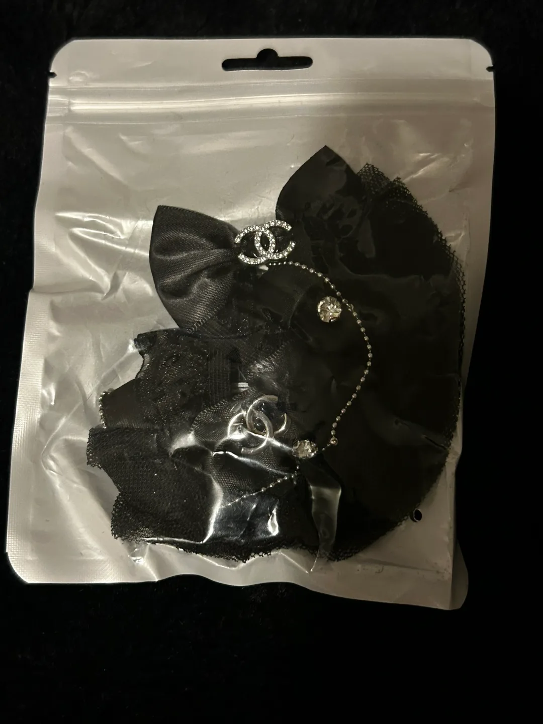 Designer Dog Bows - Chanel, Gucci, LV, Prada image indicator(5)