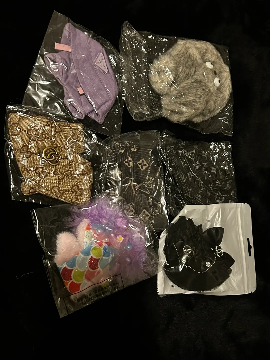 Designer Dog Bows - Chanel, Gucci, LV, Prada image indicator(7)