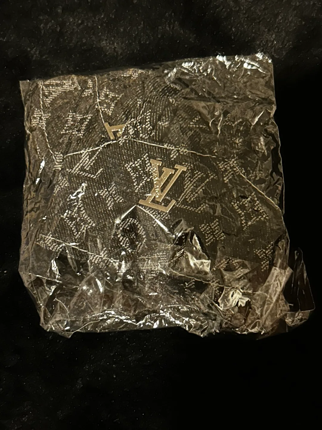 Designer Dog Bows - Chanel, Gucci, LV, Prada image indicator(9)