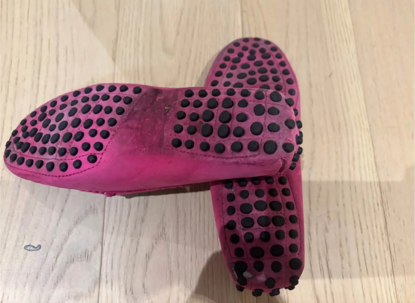 Tod's Pink Leather Driving Shoes image indicator(3)