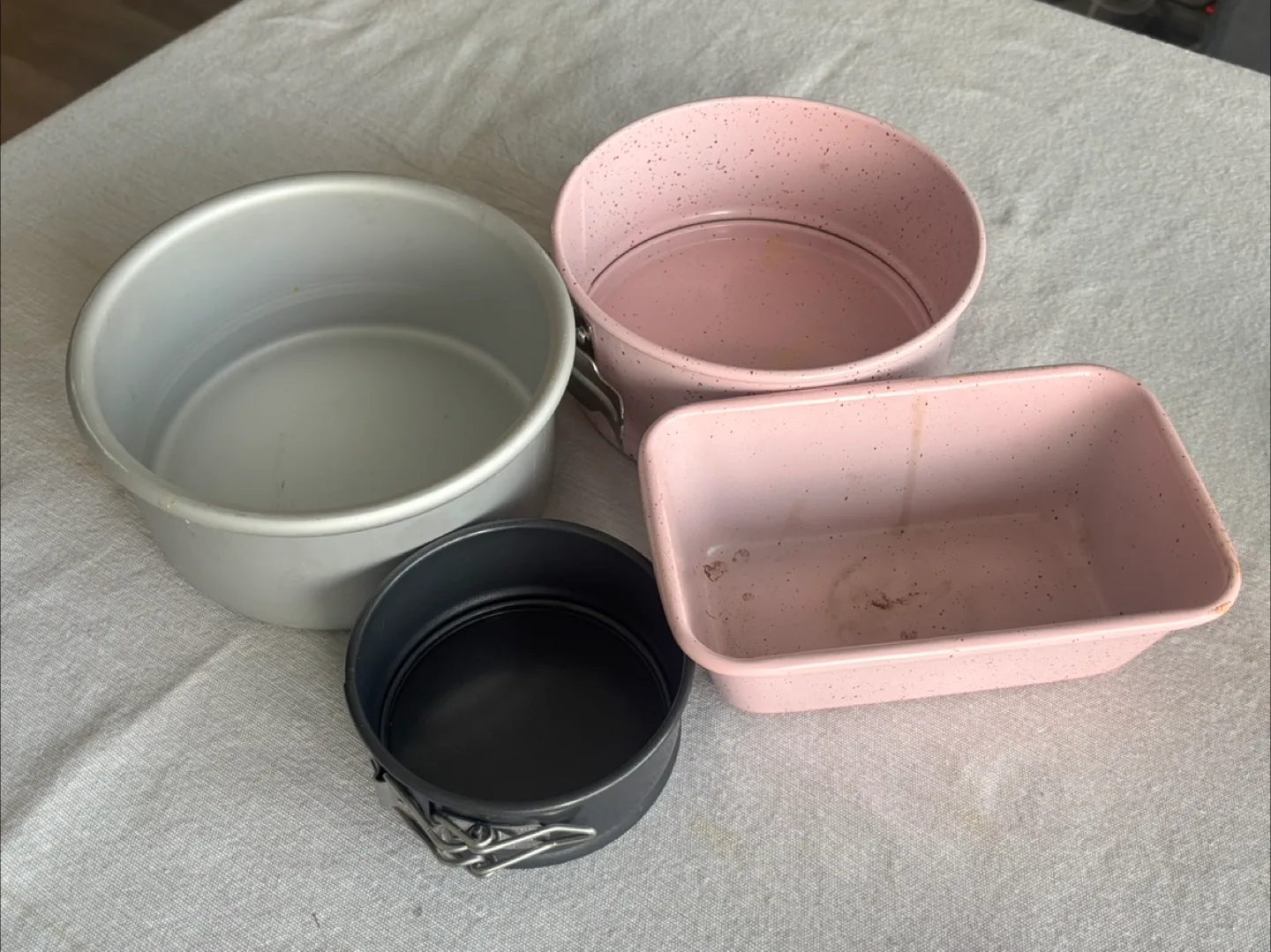 Cake Pans thumbnail