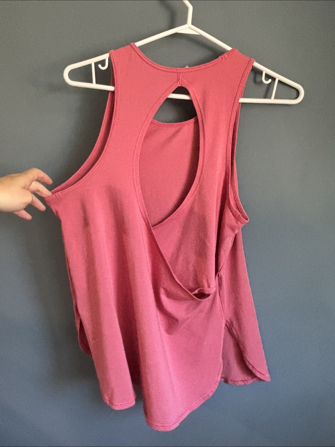 Lululemon salmon Pink Tank Top size 6/8 - photo 4
