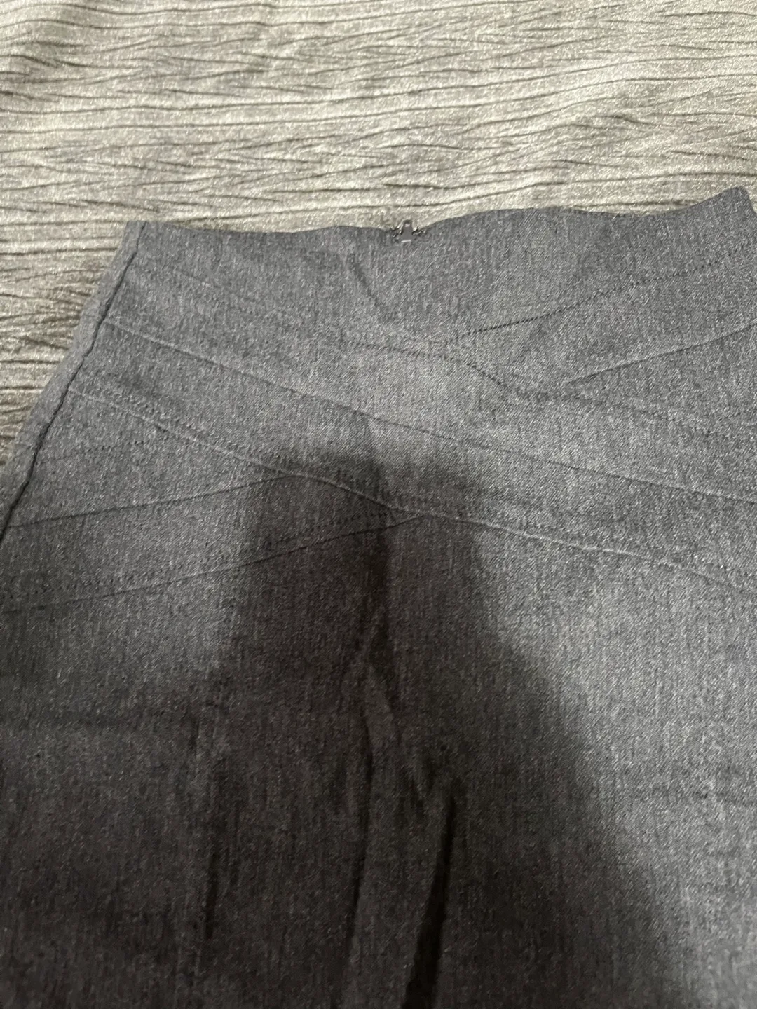 Gray Pencil Skirt - Size 0 image indicator(2)