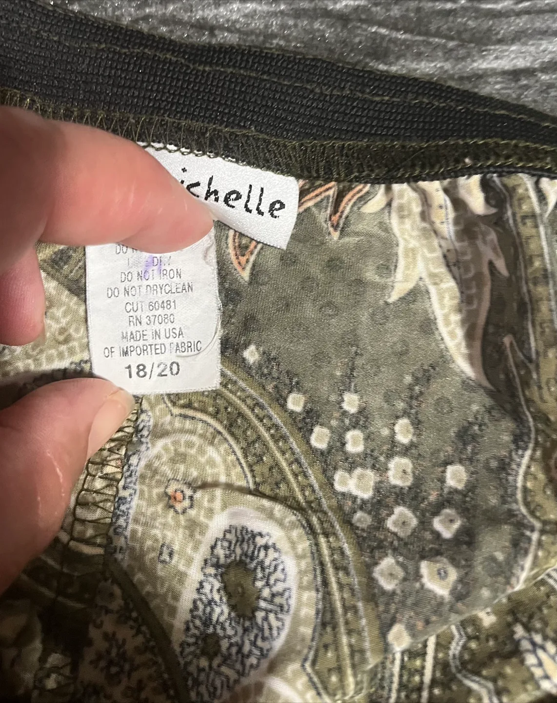 Paisley Print Top and skirt set size 18/20 image indicator(10)