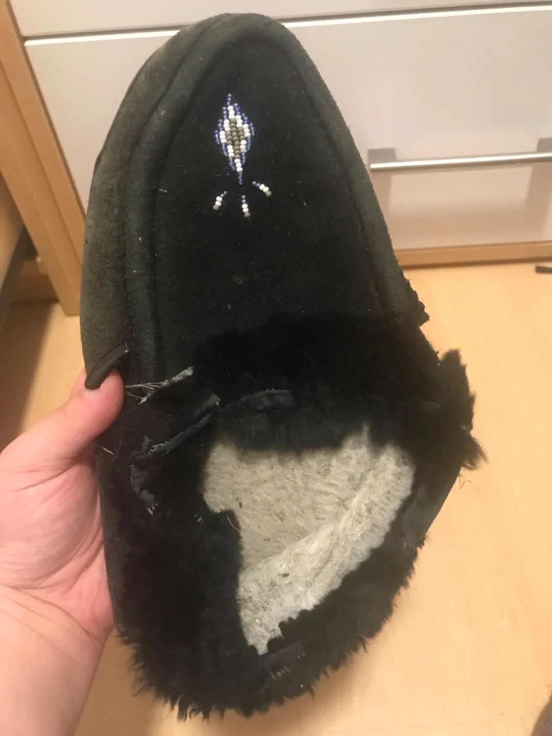 Black Moccasin Slippers image indicator(2)