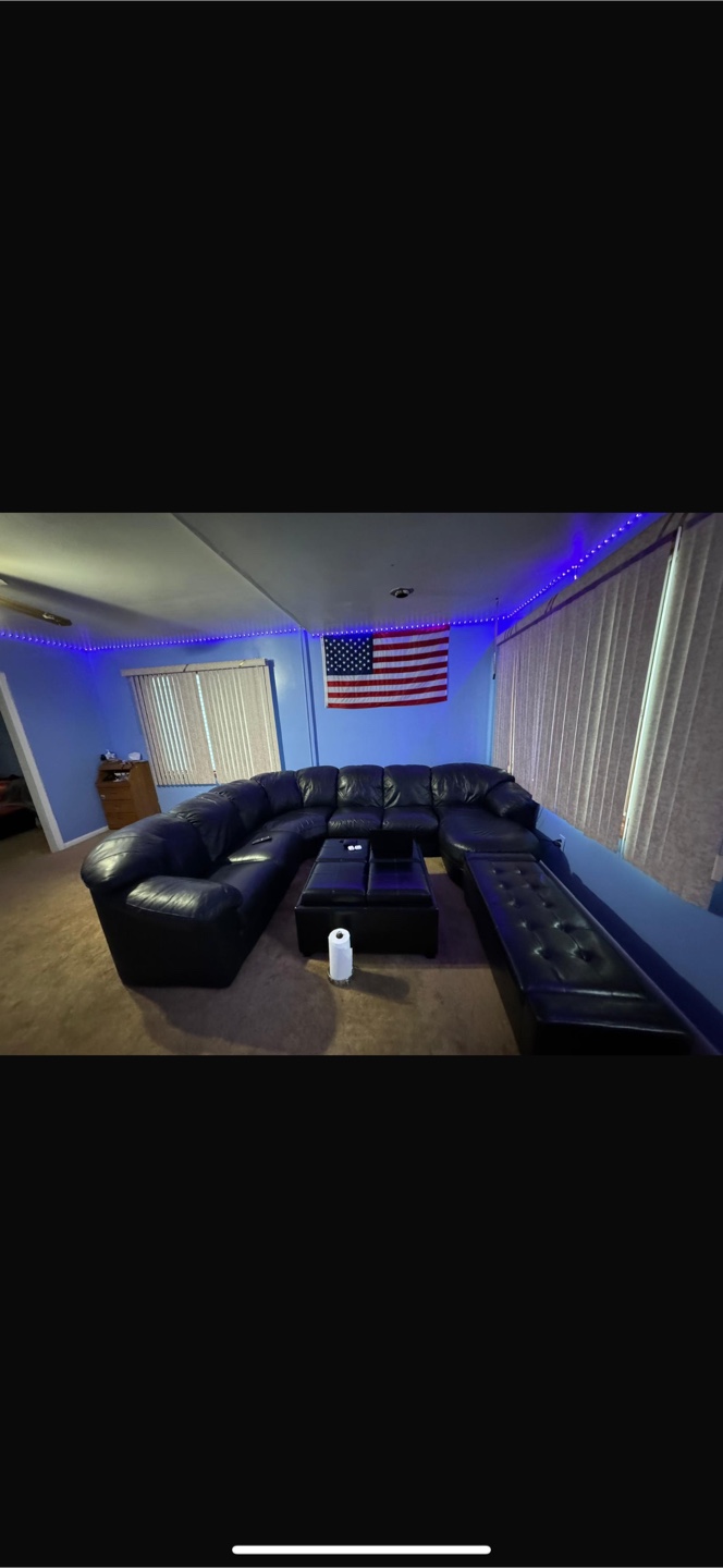 Black Leather Sectional Sofa - photo 2