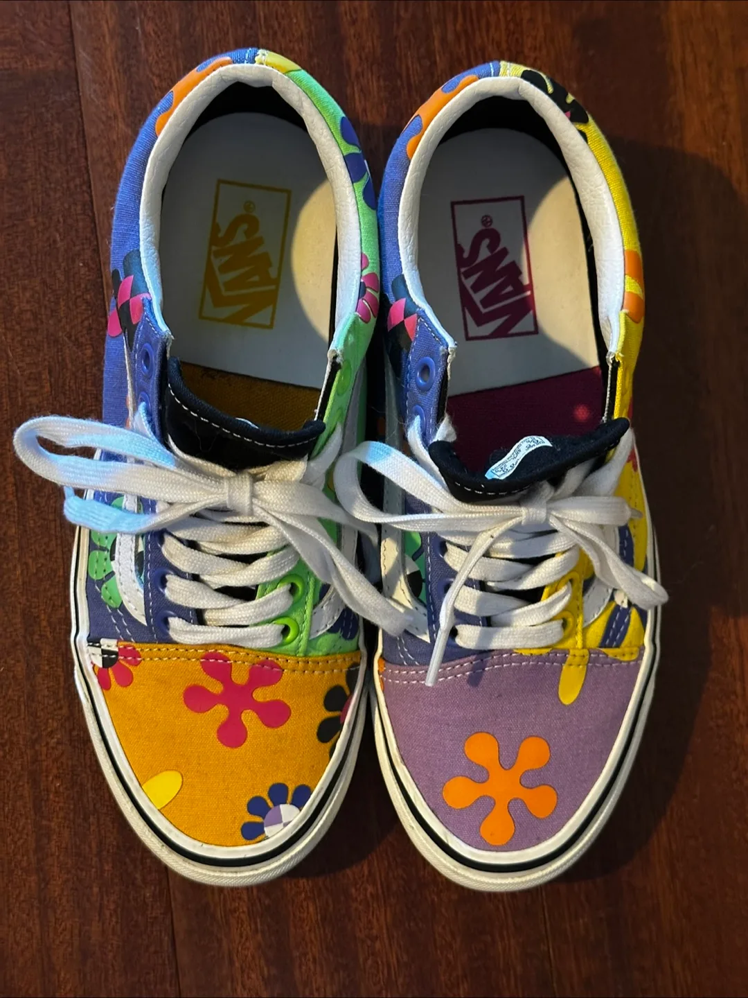 SpongeBob Limited edition Vans Size 8 thumbnail