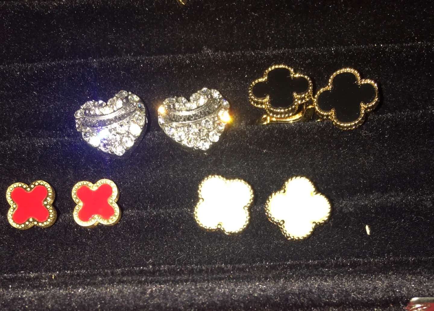 Designer Earrings: Juicy Couture, Dior, Van Cleef image indicator(3)