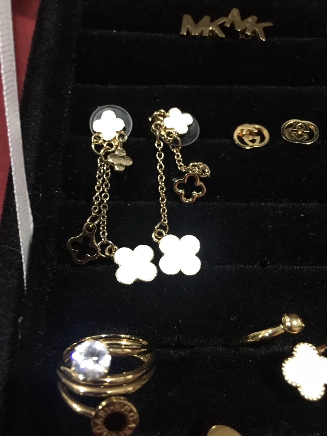 Designer Earrings: Juicy Couture, Dior, Van Cleef image indicator(4)