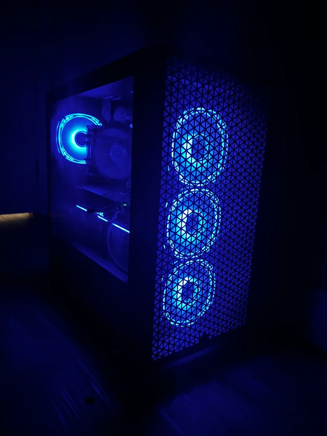 Gaming/Streaming PC image indicator(4)