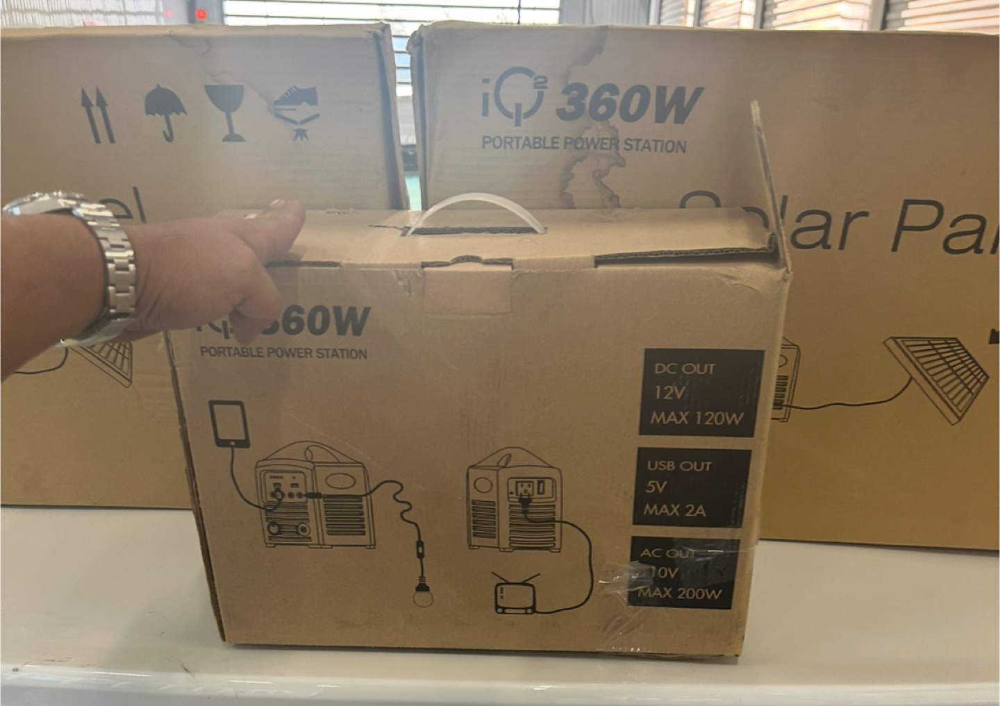 iQ2 360W Portable Power Station with 2 solar panels