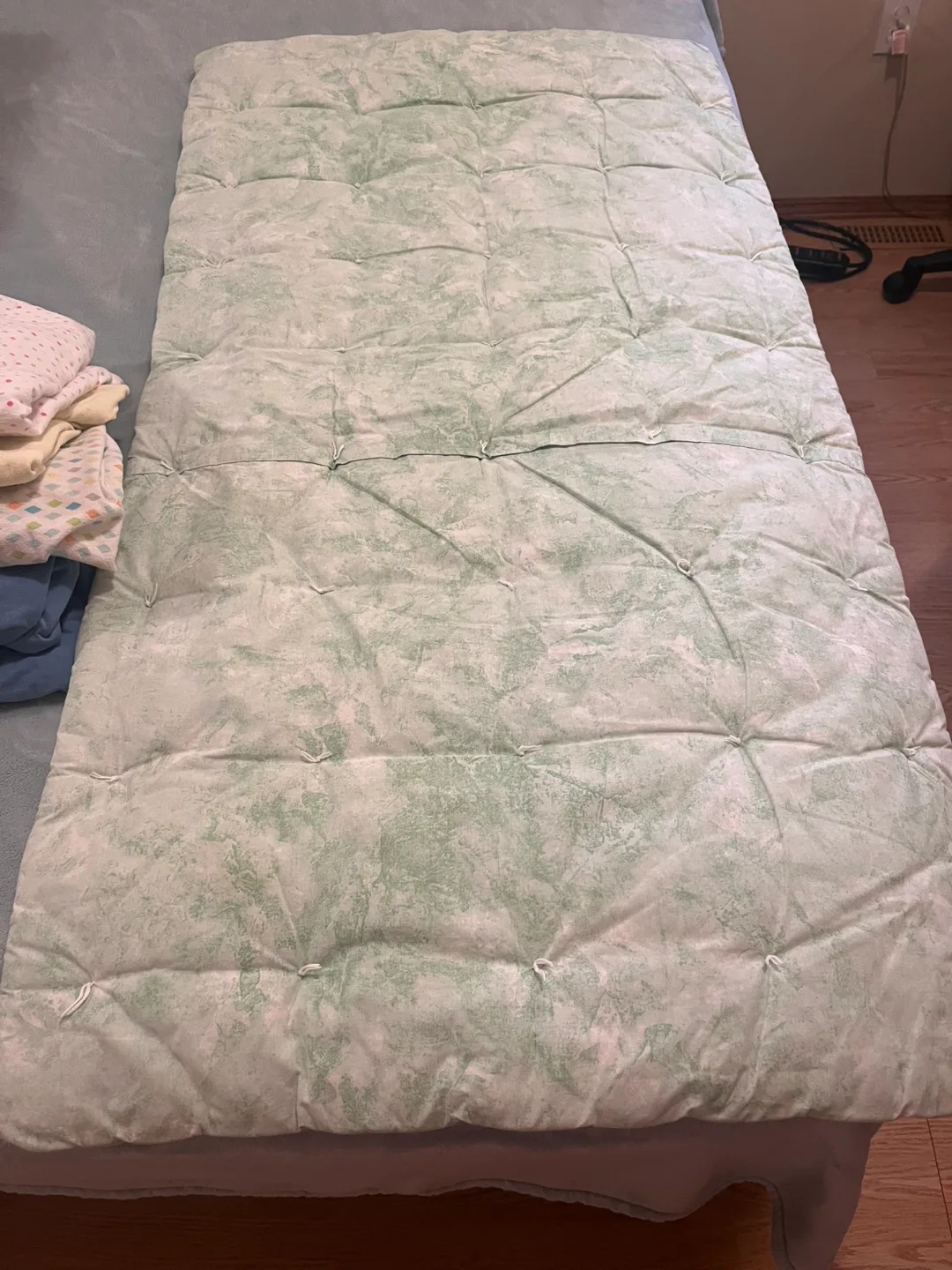 Crib Pad and Five Crib Sheets thumbnail