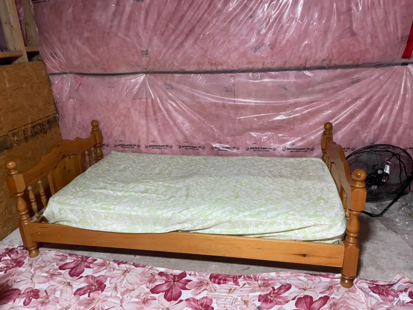 Solid Wood Twin BunkBed thumbnail