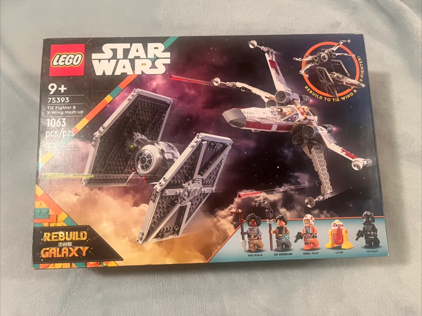 LEGO Star Wars TIE Fighter & X-Wing Mash-up Set thumbnail