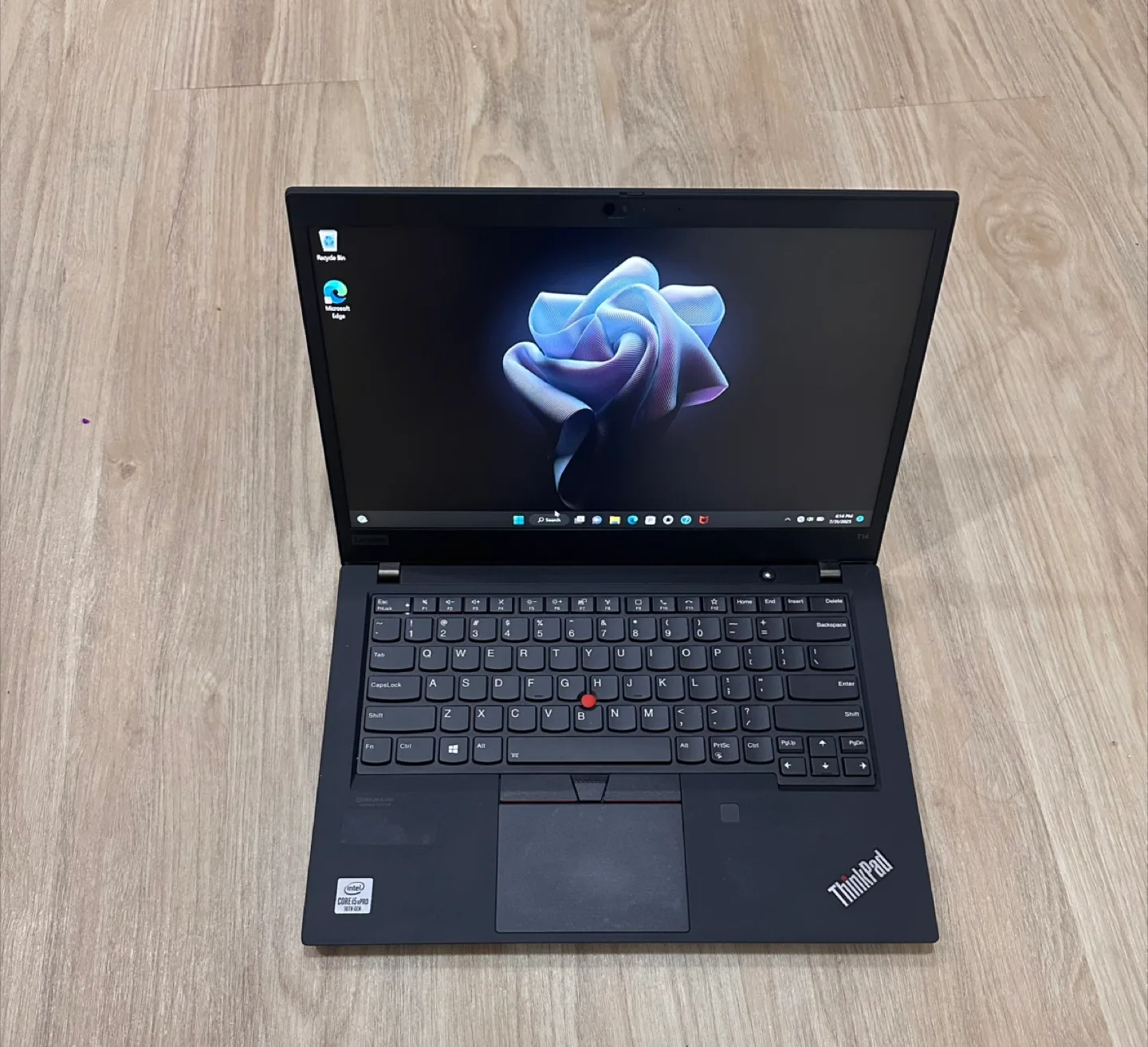 Lenovo Thinkpad T14 Gen 1 Laptop thumbnail