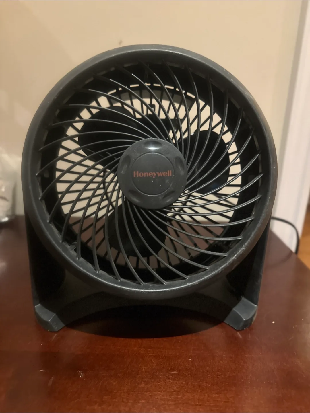 Honeywell Table Fan - Black thumbnail