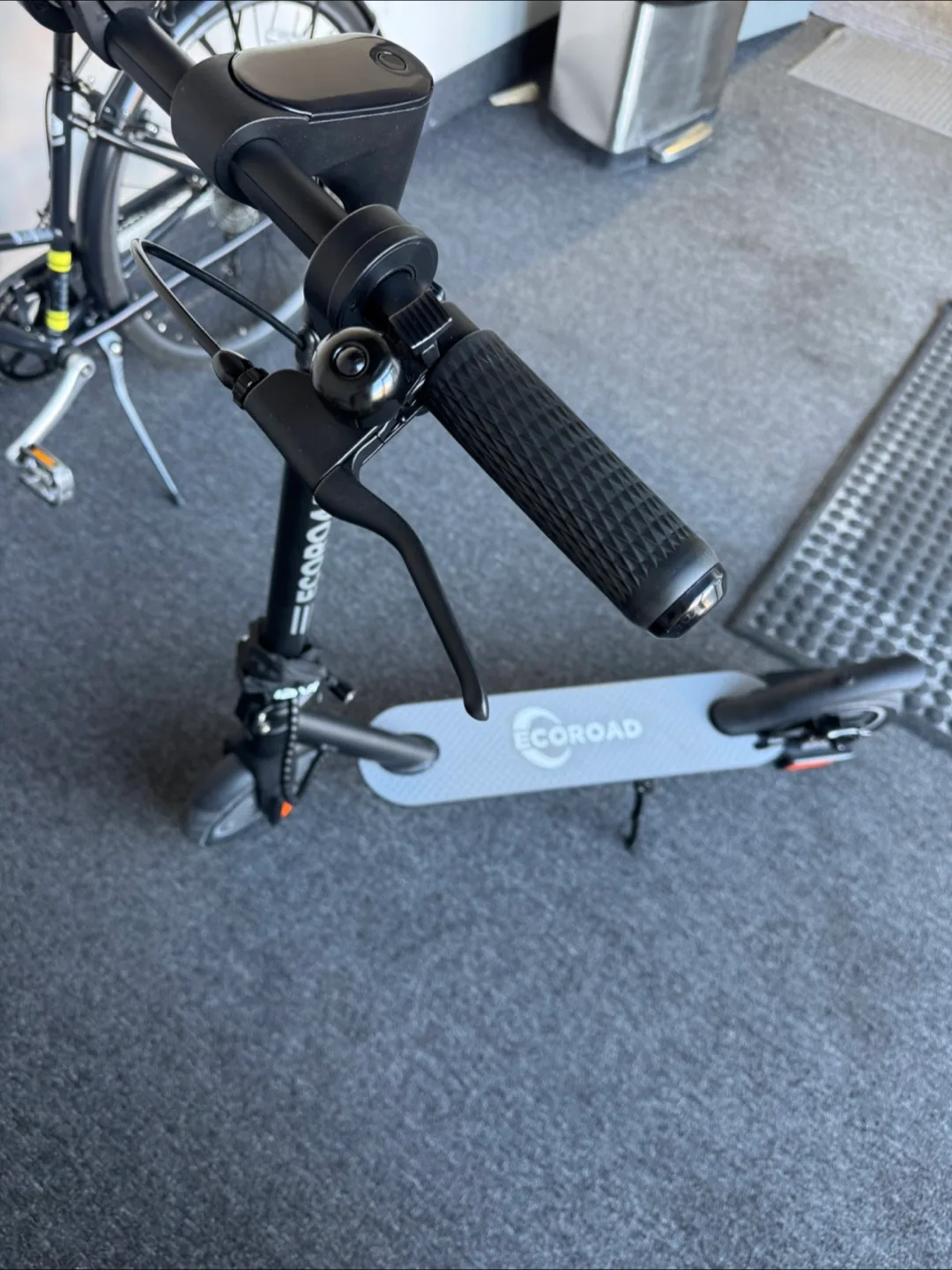 Ecoroad Electric Scooter - one time used thumbnail
