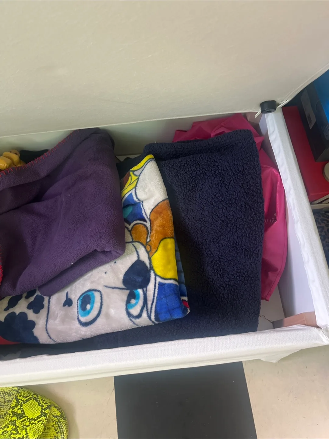 White Storage Ottoman image indicator(2)