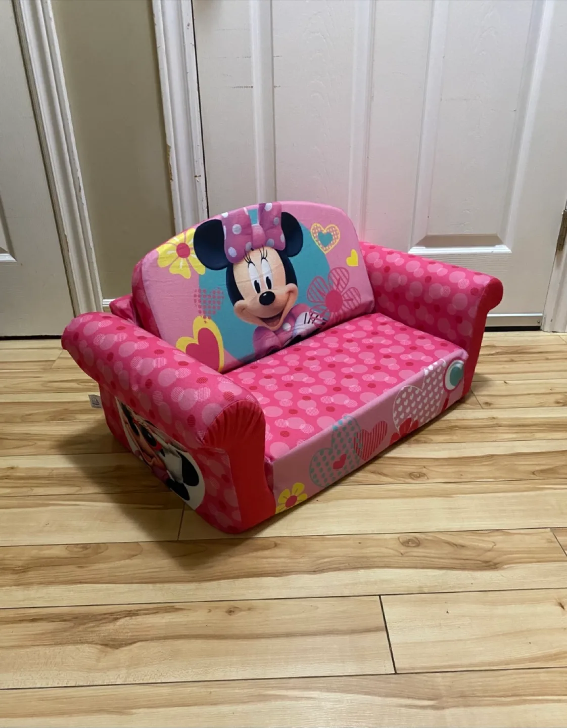Minnie Mouse Foam Couch thumbnail