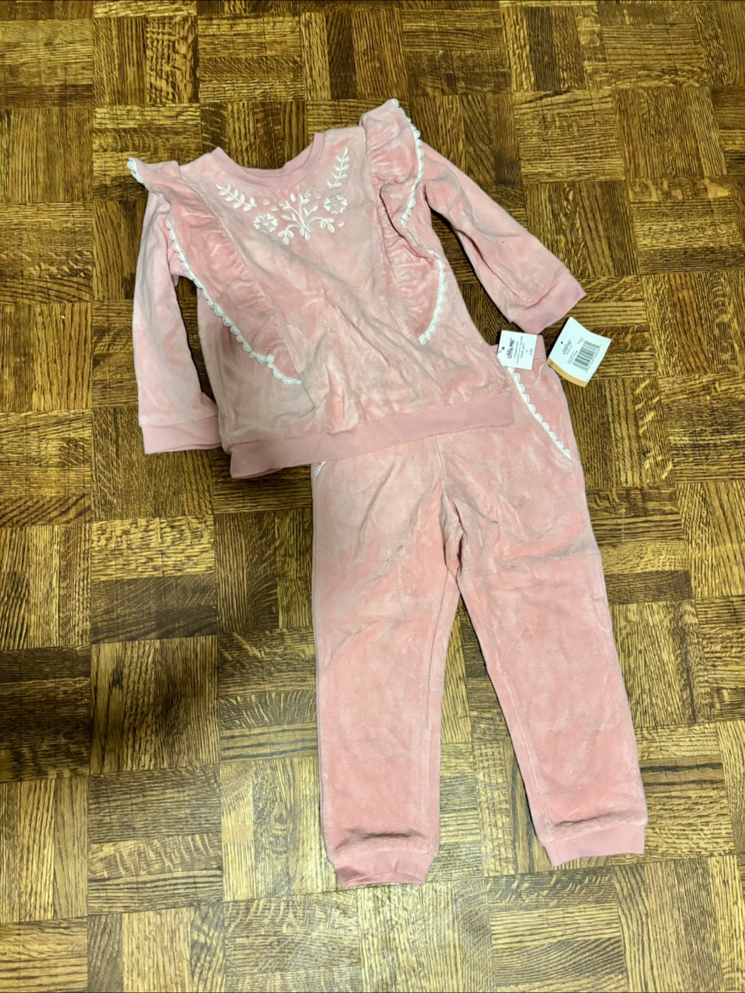 3T velour outfit (NEW)