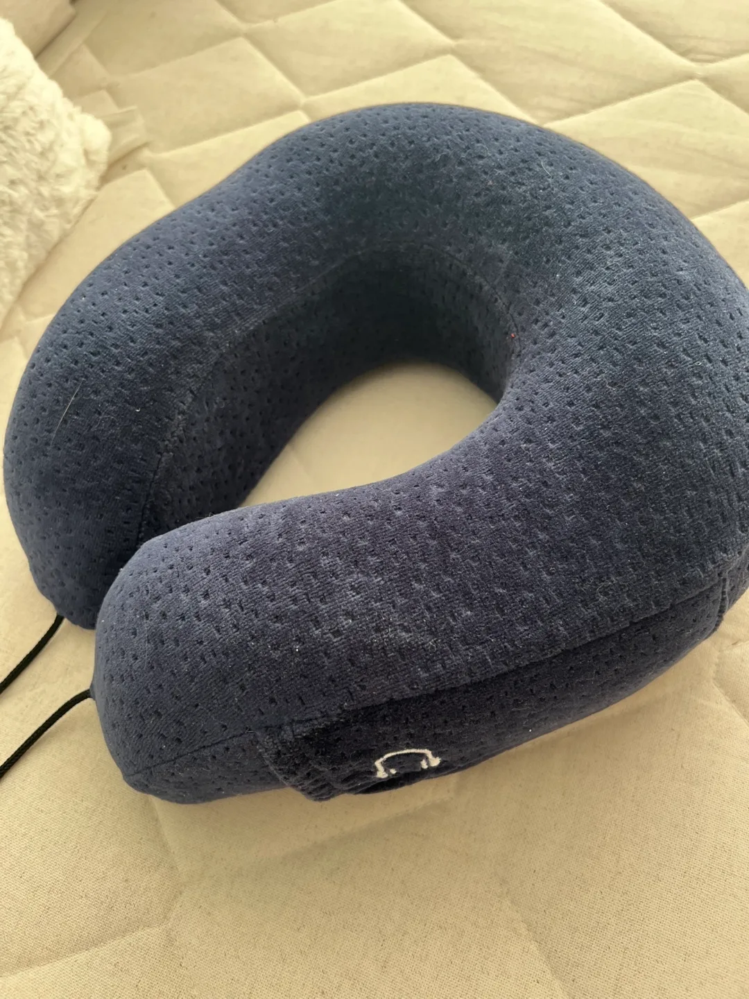 New Blue Neck Pillow image indicator(3)