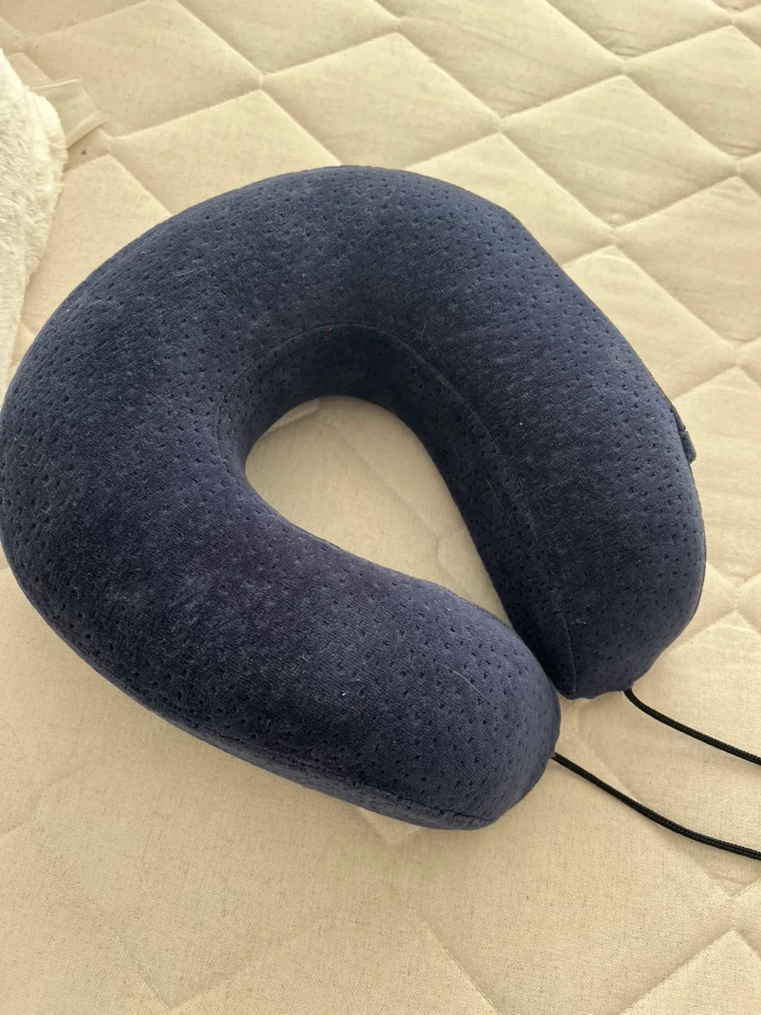 New Blue Neck Pillow image indicator(2)
