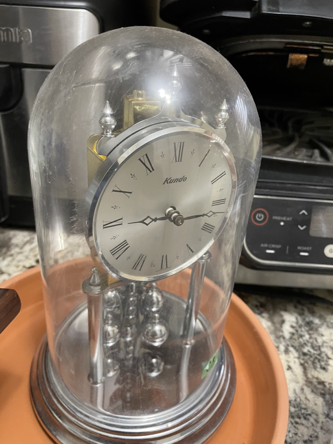 Kundo Clock