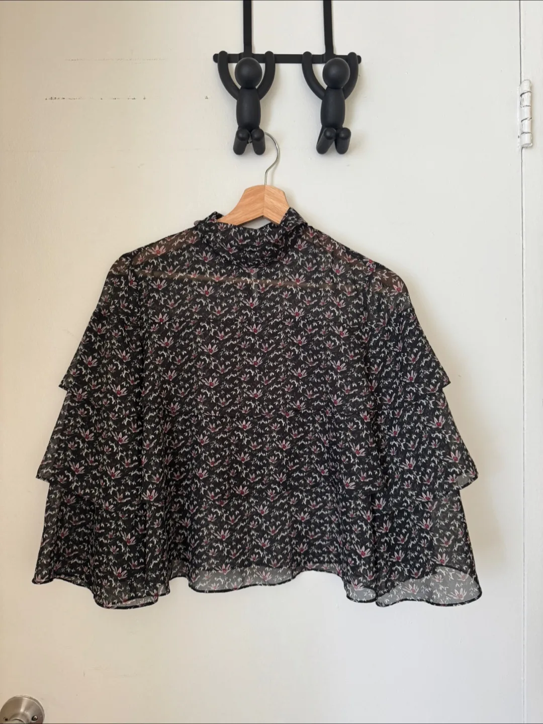 Mixxo Floral Blouse Size S thumbnail