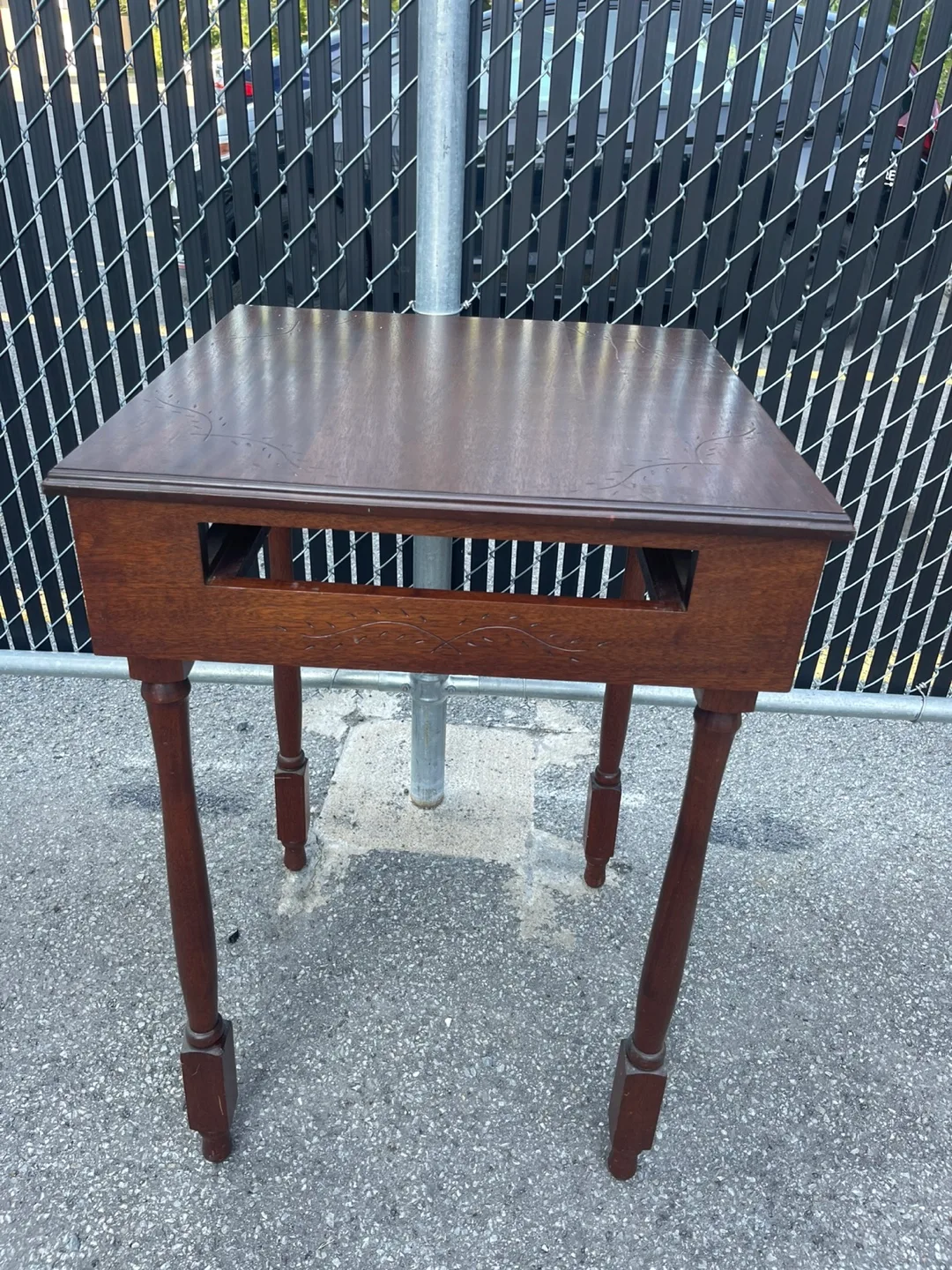 Vintage Wooden Side Table image indicator(3)