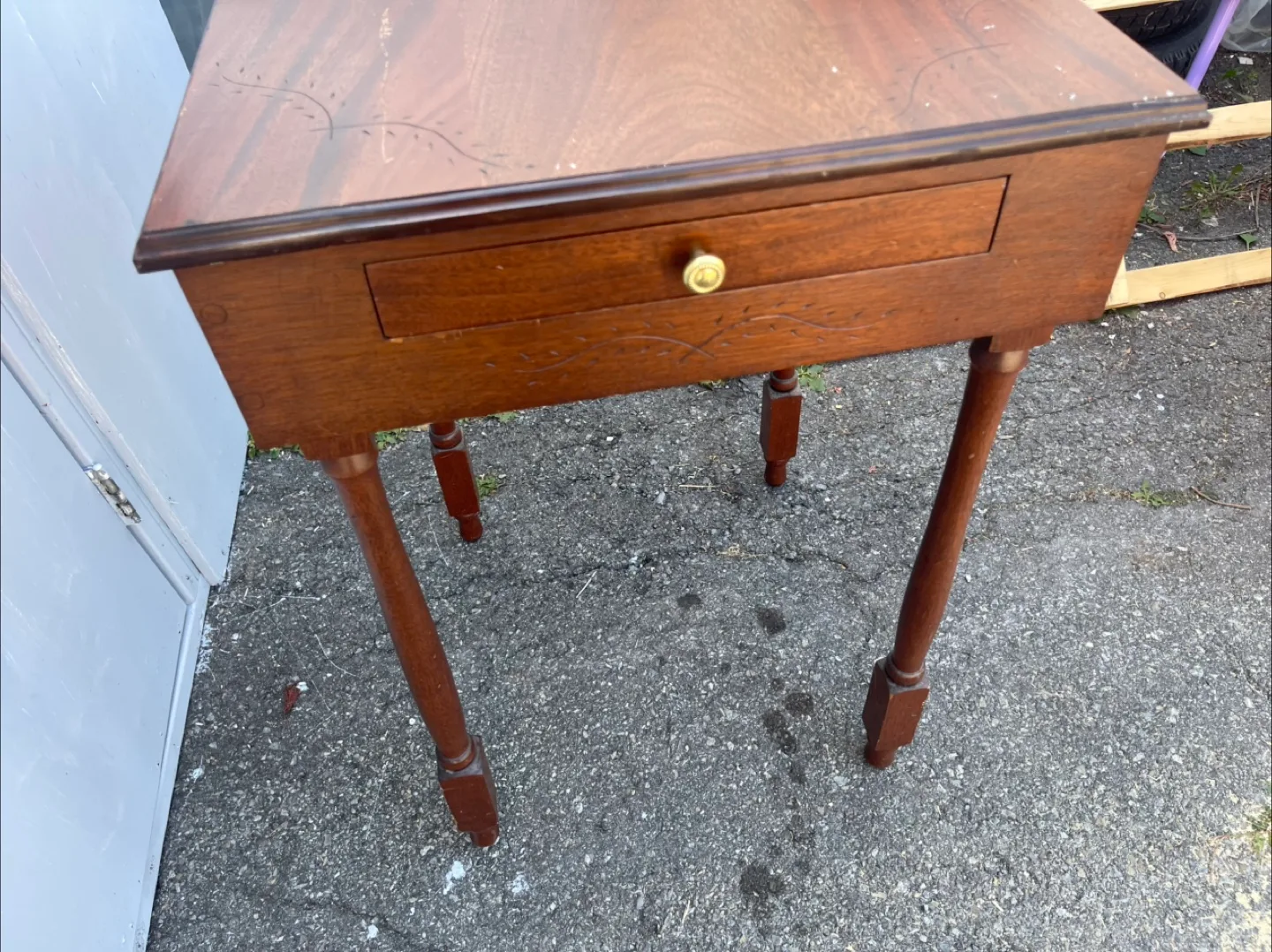 Vintage Wooden Side Table image indicator(7)