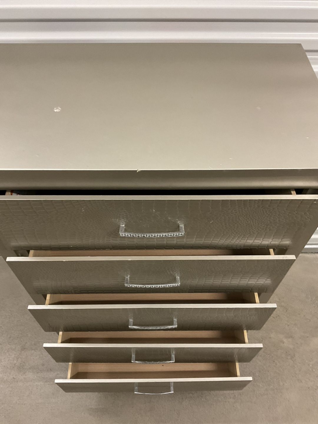 ASHLEY FURNITURE DRESSER - photo 5