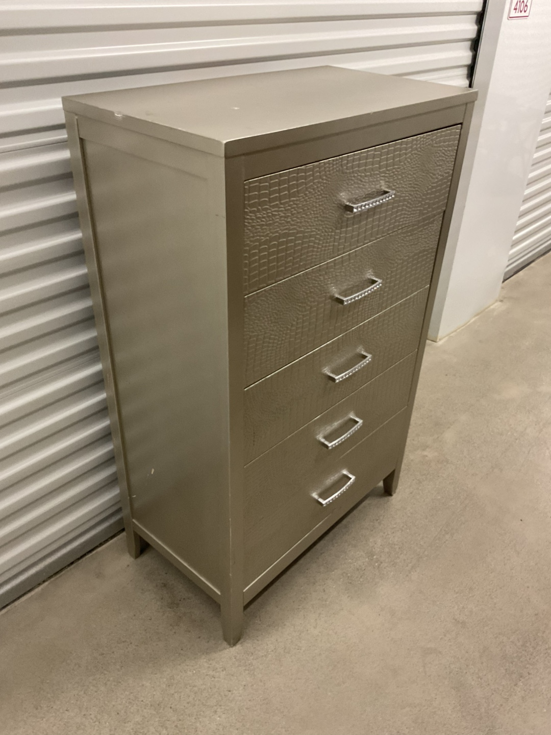 ASHLEY FURNITURE DRESSER - photo 2