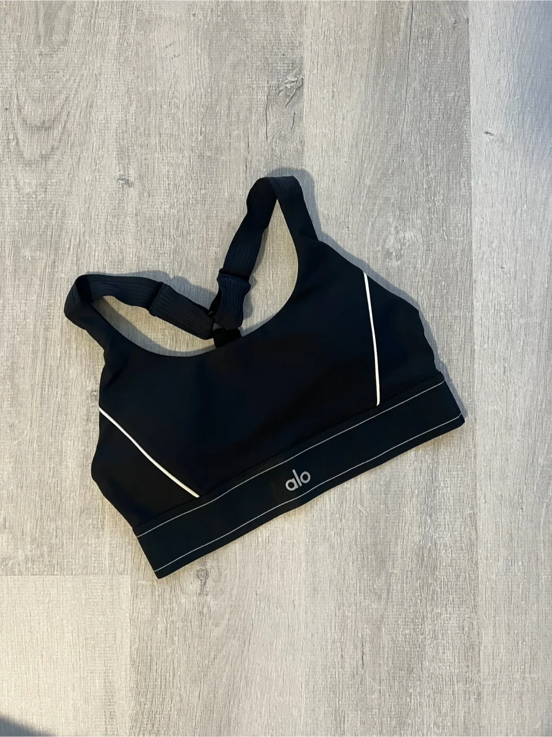 ALO Airlift Suit Up Bra & Leggings Set - Black image indicator(2)