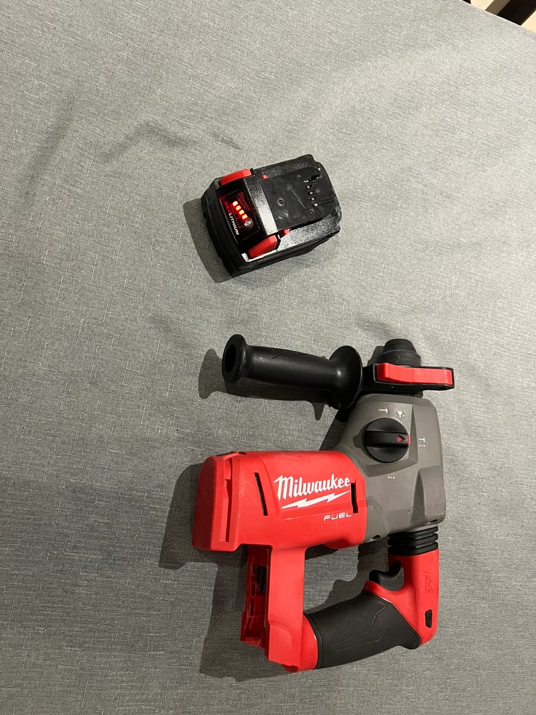 Milwaukee M18 Fuel SDS hammer drill thumbnail