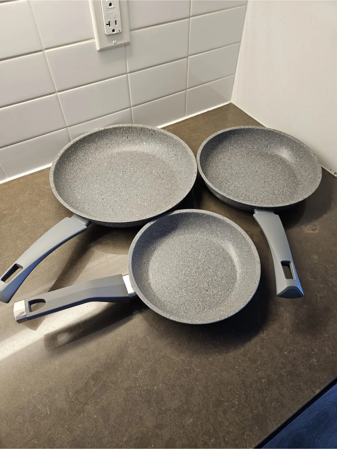 frying pan set thumbnail