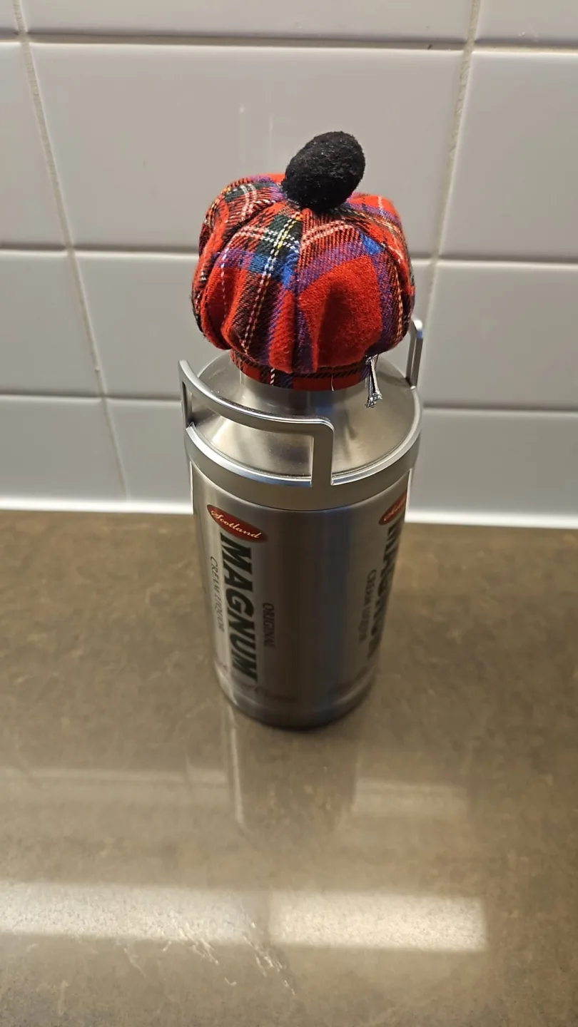 Magnum Cream Liqueur Scotland image indicator(2)