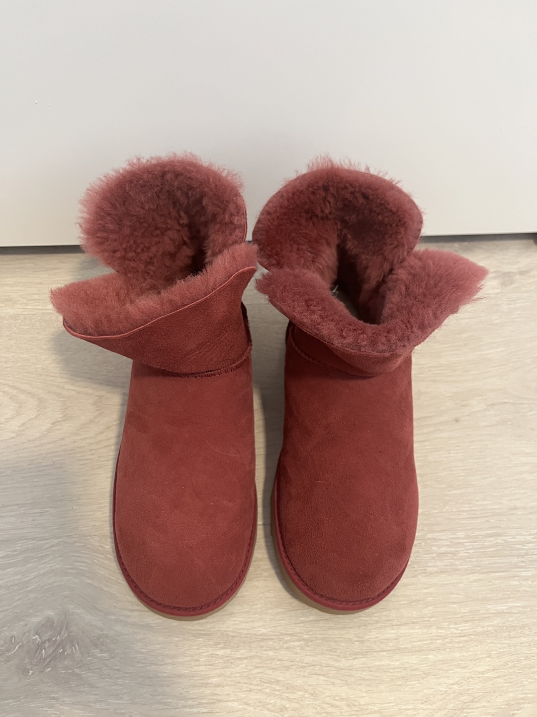 UGG Boots in Burgundy (AUTHENTIC)