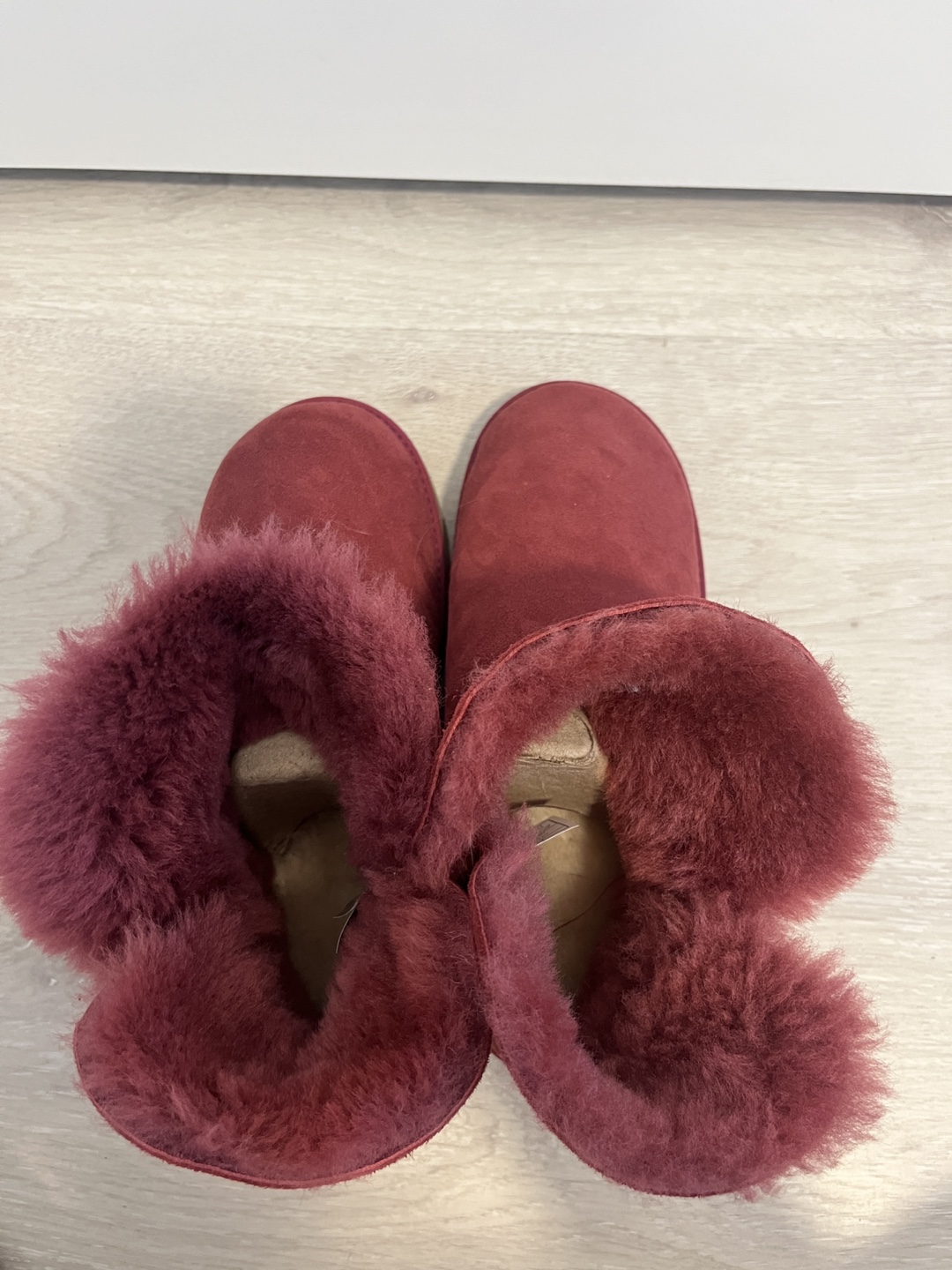 UGG Boots in Burgundy (AUTHENTIC) - photo 5